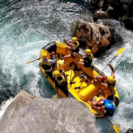 Mir With Private Pool, 3 Bedrooms, 7km From Sandy